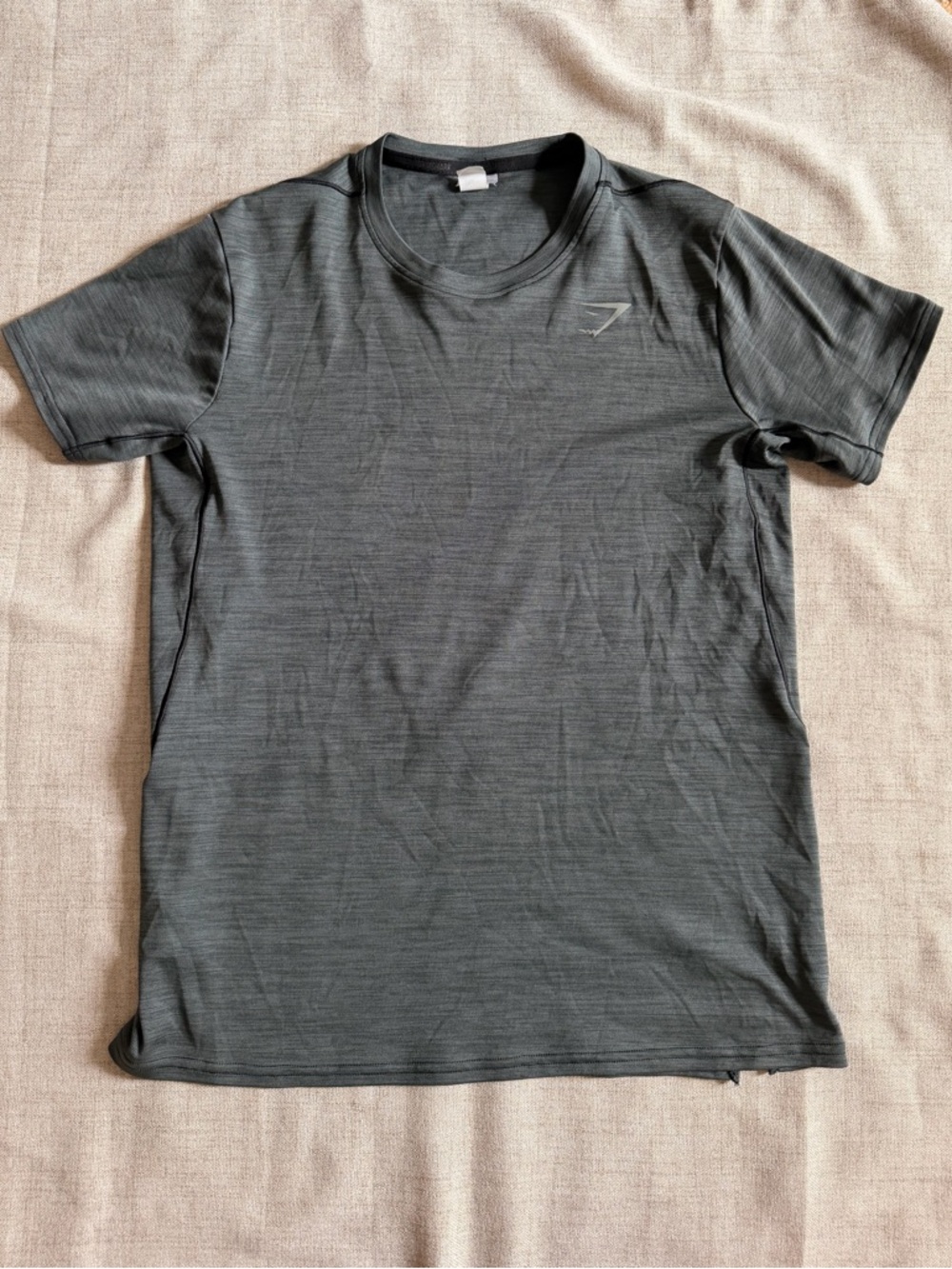GymShark Shirt - S/M